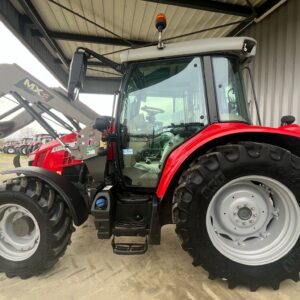 Massey Ferguson 5711S Traktor