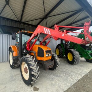 Renault Ares 550 Traktor