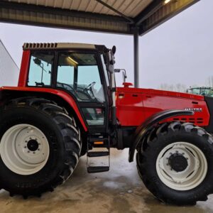 Valtra 8350 Traktor