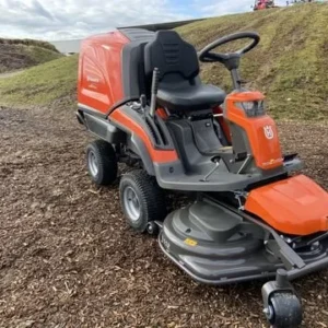 HUSQVARNA RC320TS 4X4 FRONTMÄHER