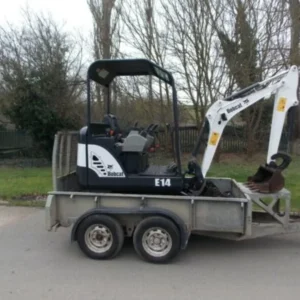 Bobcat E14, 1,5 t + 2,6-t-Anhänger 2013